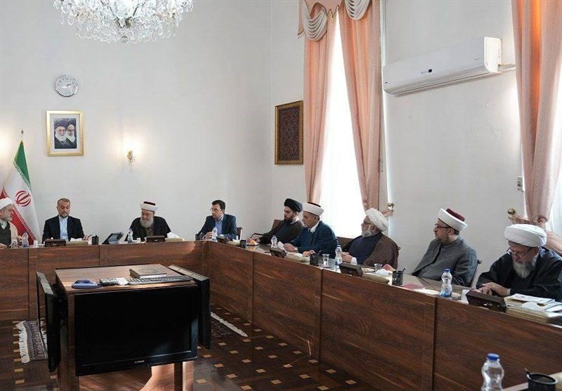 1402091309145019228900234